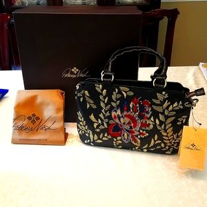 New in Box. Patricia Nash Angelin Leather Purse.